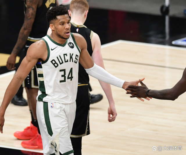 开云-包含JackeyLove爆冷击败加拿大队，惊险取胜引爆全场！的词条