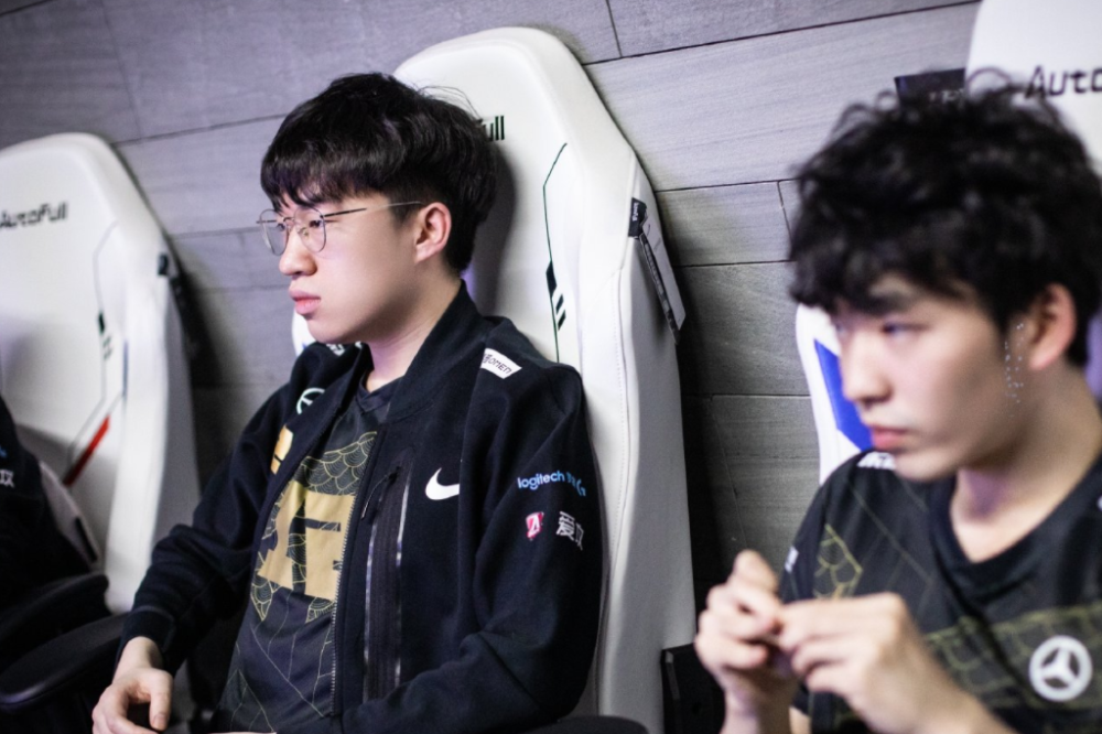 KAIYUN-德罗巴关键节点连败，FPX带队取胜！的简单介绍