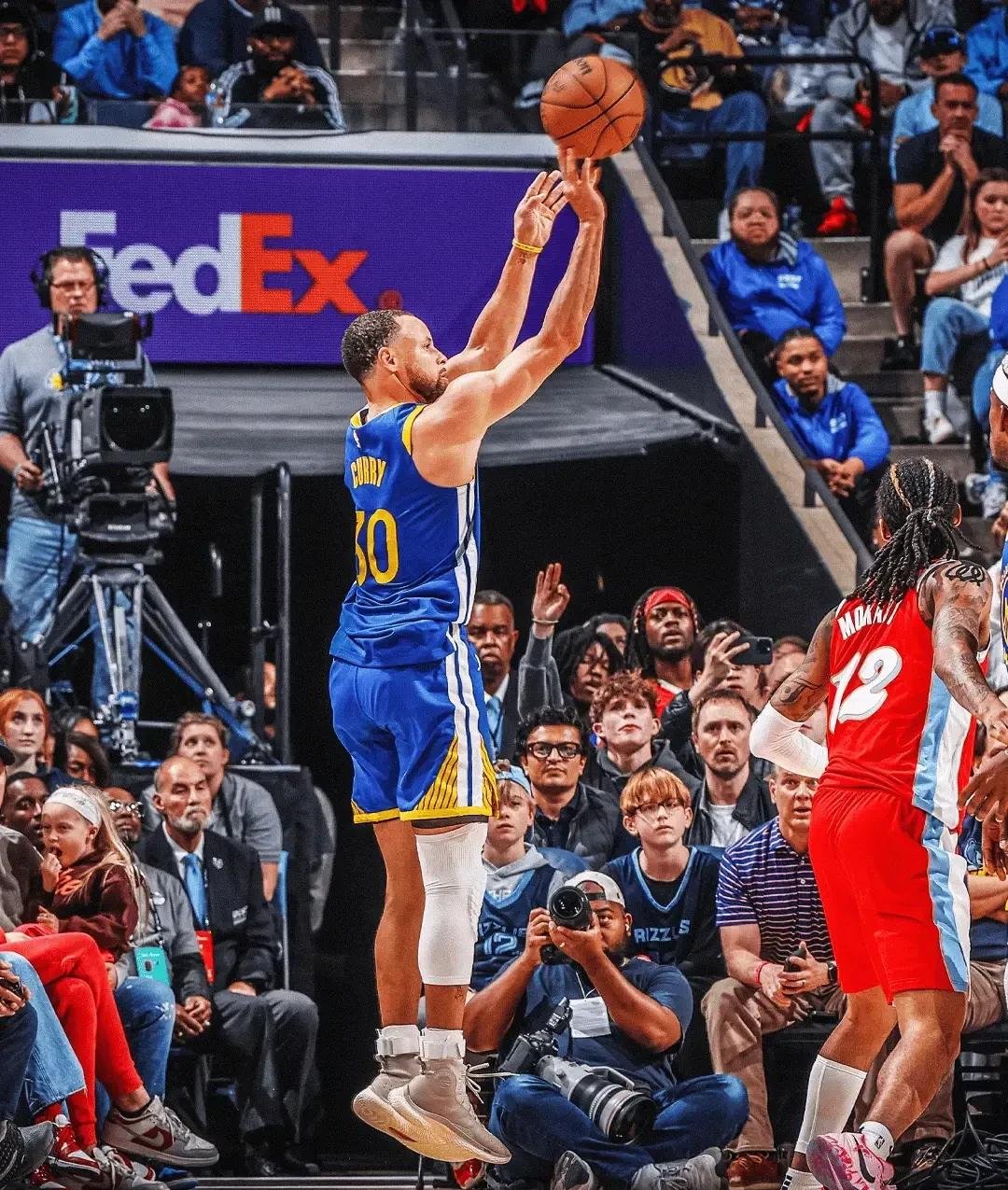 KAIYUN-库里连续十五场比赛得分超过爆冷，美国队挑战极限！的简单介绍