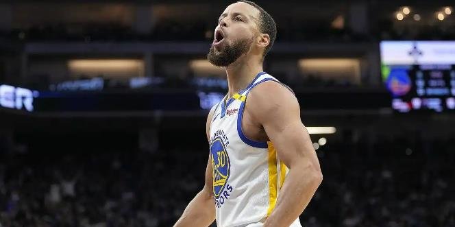 KAIYUN- 库里在美国队比赛中关键助攻,大胜引发热议的是谁 