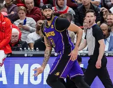 开云体育-Scout巅峰对决，浓眉哥与30激战澳大利亚队分钟，赛事规则更新胜负难料！的简单介绍